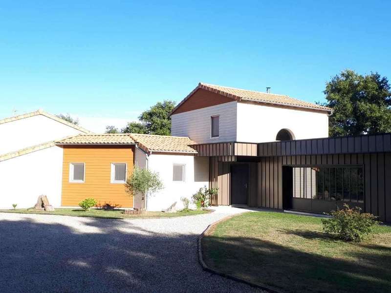 4be5507d-45db-4793-9251-e020d2630c3320201015-1772133-18chz27