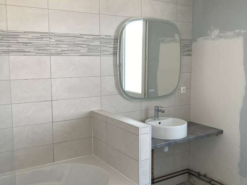 b65d728e-2666-4105-8642-386505bf5ed1