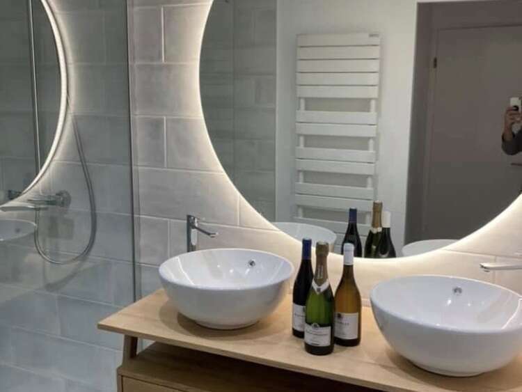 8e801270-e22e-45b8-b7de-50765cbb1319