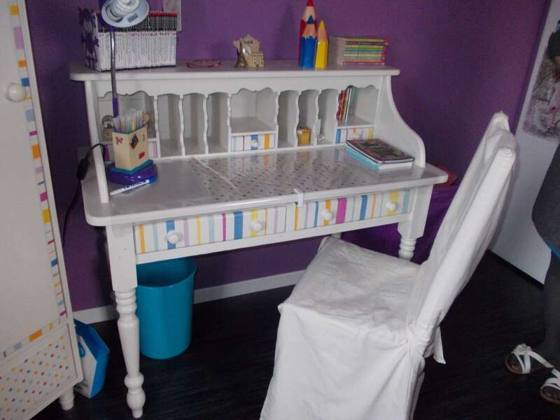 Bureau pin ciré
Peinture Color'Mat Coton pochoirs et rayures peinture multicolor