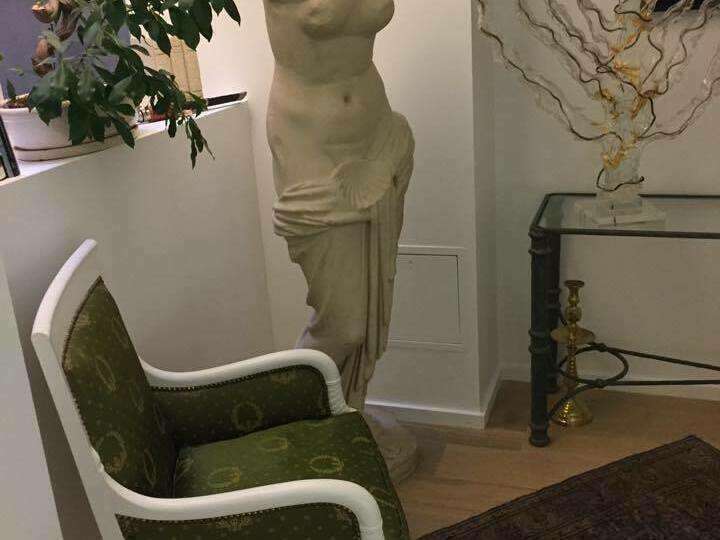 Fauteuil style empire, tapisserie d'origine
Peinture Color'Mat Coton