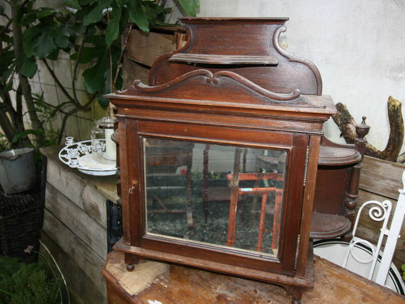Vitrine 1 porte miroir placage noyer - 50€