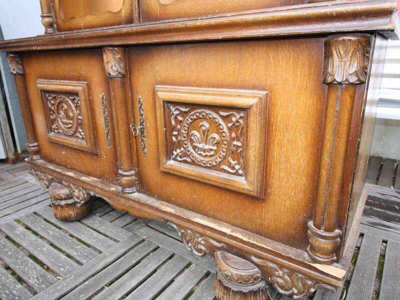 Buffet bas chêne massif - 50€