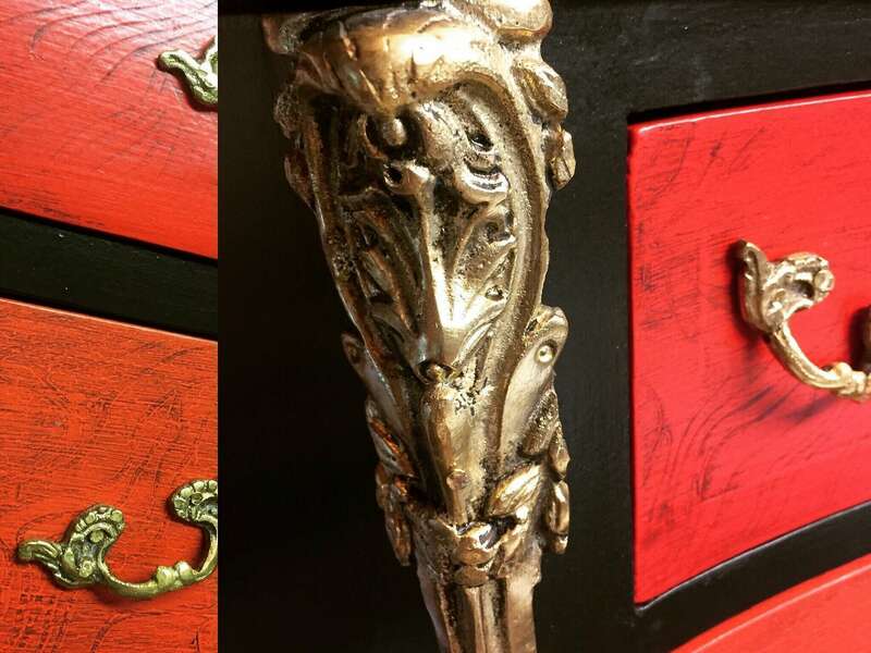 Détail patine et bronze sur semainier