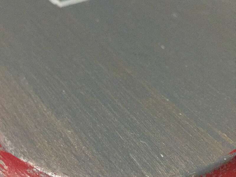 Patine bi-color et pochoir carreaux de ciment sur table d'appoint