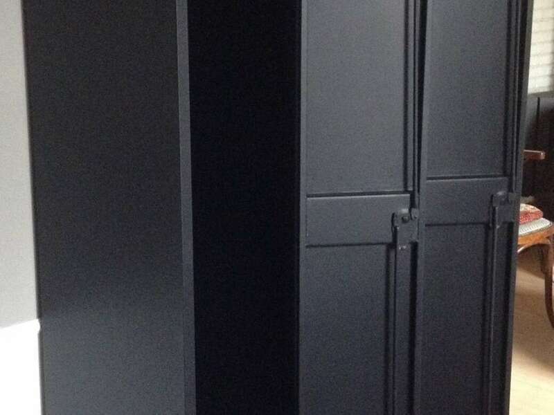 Vestiaire casier métallique
Peinture Intérieur et Extérieur Color'Mat Noir
Protection Vitri'Mat