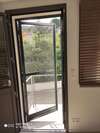 Moustiquaire porte battante mains libres ouverture pied