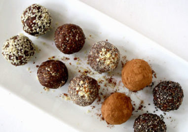 RAW CACAO BALL (Boules de chocolat cru)