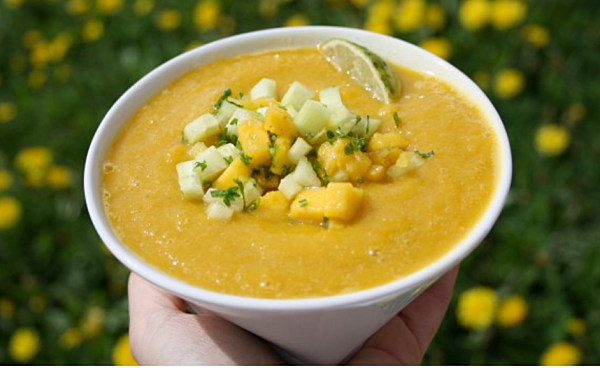 Gaspacho au concombre et à la mangue