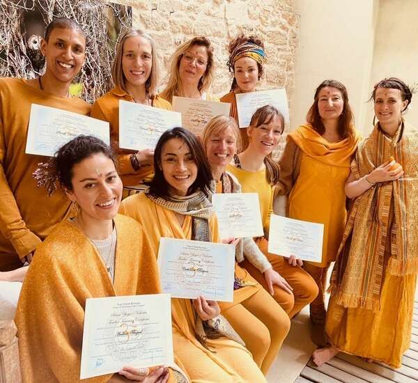Grand regroupement des Eleves Séniors, Professeurs de Sama Yoga et Vedanta et Praticiens Divandha en France. Les 12, 13, 14 mai 2023