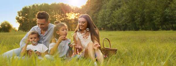 Une nouvelle carte familles nombreuses à partir de janvier 2023