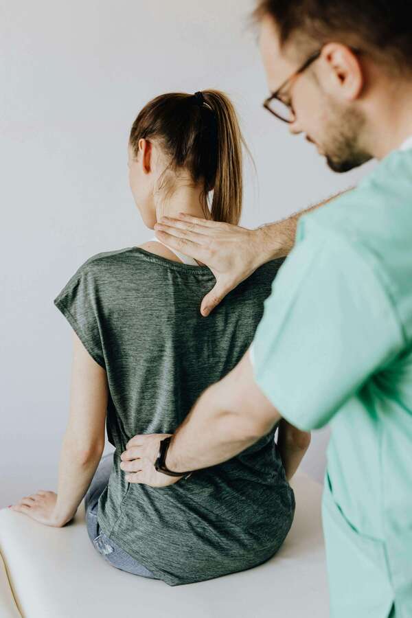 Sportifs à Bègles : pourquoi consulter un ostéopathe en préparation physique ?