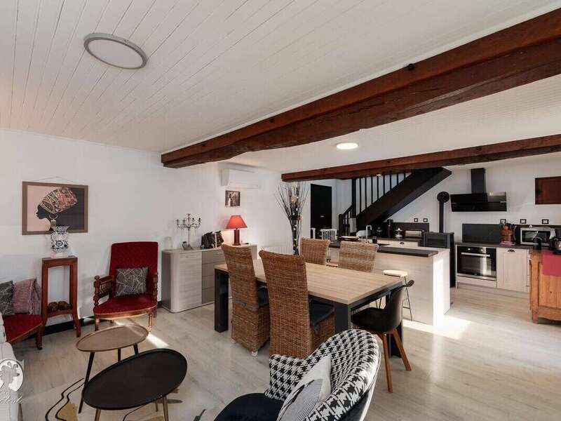 23e95a78-de70-4327-a28b-560a76cb36ee