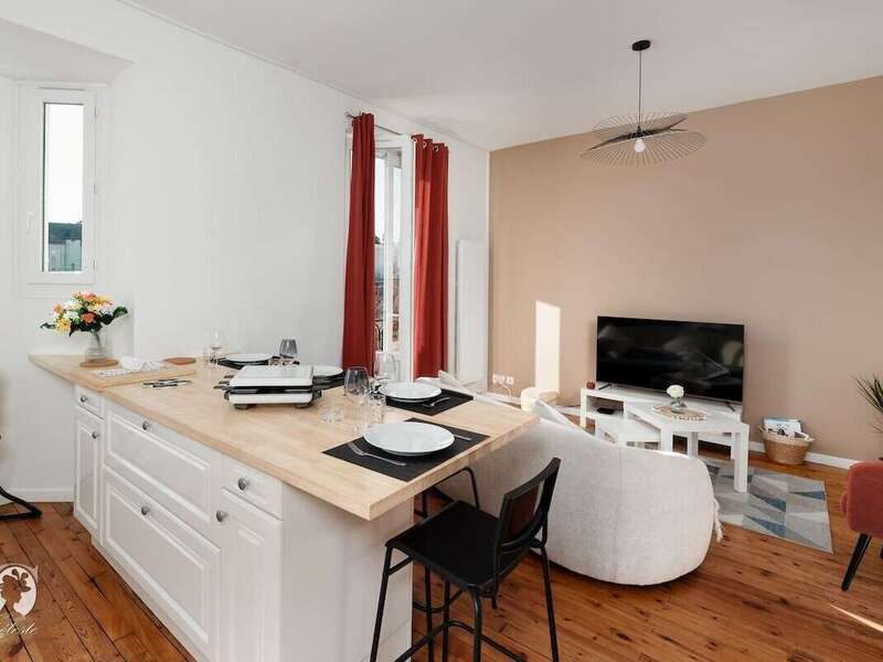 4b09942d-7048-444f-bb49-89a8a2972b7f