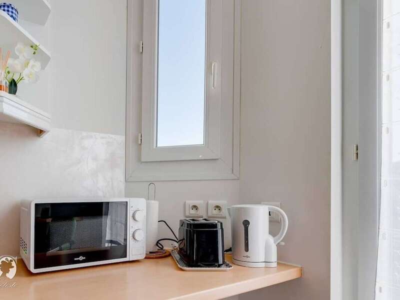 6dfdc718-b2a1-4a73-a278-b95e61c5fdb5