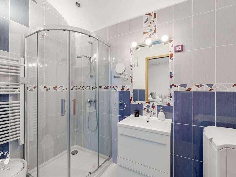 d94685af-5134-4815-9090-2d463fa0c650