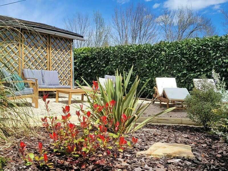 71ba9a08-d6dc-4df9-b12a-165a81012dac