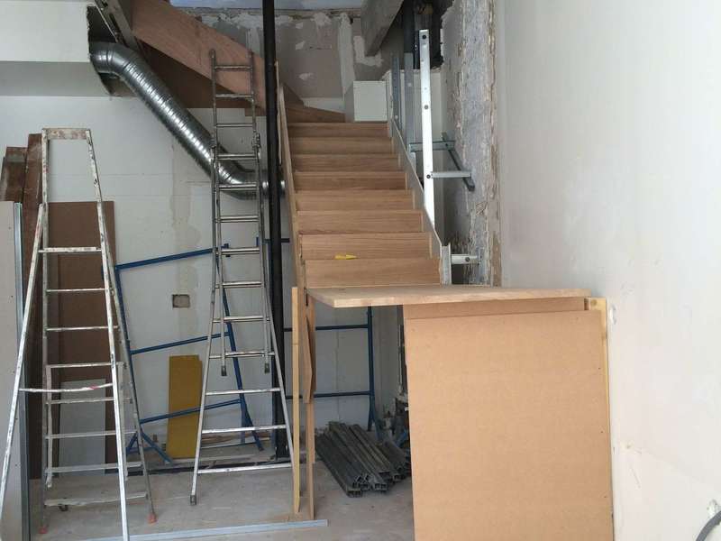 AMF Menuiserie répare les marches d'escalier en bois sur Paris