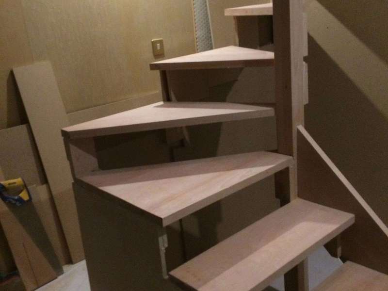 AMF Menuiserie expert en fabrication d'escalier en bois à Paris et Île de France