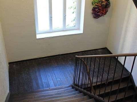 AMF Menuiserie, escalier en bois sur mesure. Fabrication, réparation et entretien