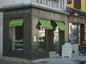 mini_facade_magasin_1385566071a1526a1538