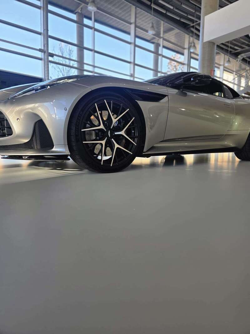 60b244f6-57e7-4a0b-a18c-995f2e261cec