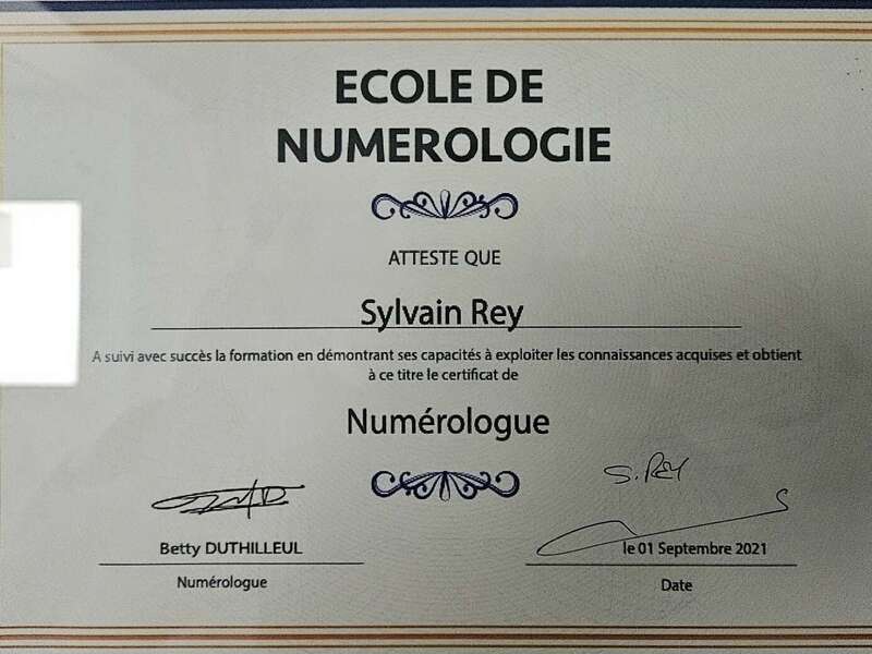 phot_numerologue_site_internet20250425-1827460-nh9bpi