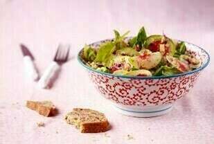 Salade de sarrasin aux radis d’hiver et à l’orange. 