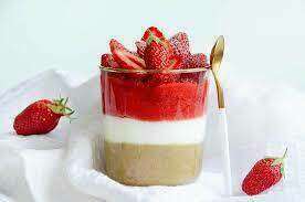 Verrine rhubarbe fraise vanillée