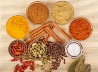 Brochettes de poivron, sauce au yaourt