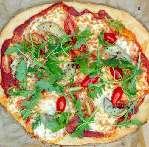 Pizza aux artichauts, brésaola et chèvre frais IG bas