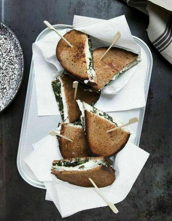 Club feta, épinards et aneth 