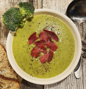 Velouté de brocoli et jambon cru