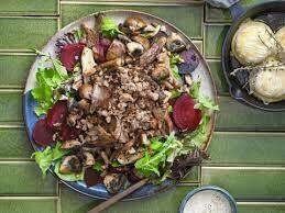 Poêlée de champignons en crumble, chèvre chaud