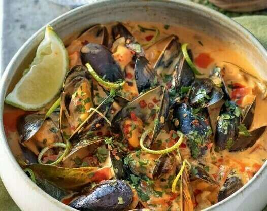 Moules au lait de coco et curry    
