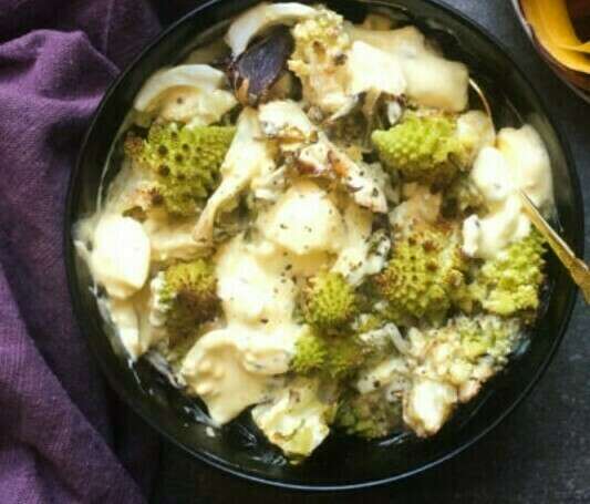 CHOU ROMANESCO ET OEUFS A LA REINE