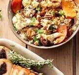 Rôti de dinde farci, mélange de céréales, chou-fleur et patate douce