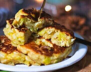 Galettes de poireaux, chèvre et noix 