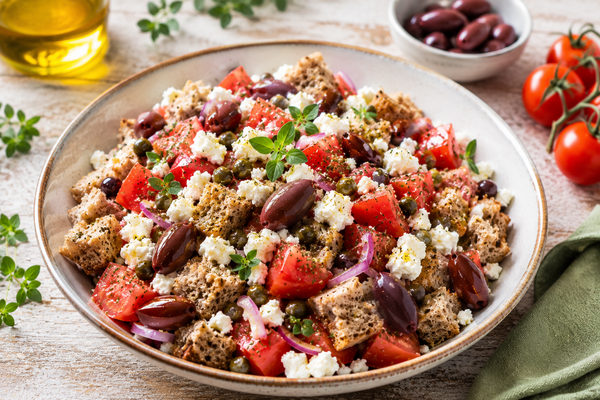 Salade façon dakos crétois