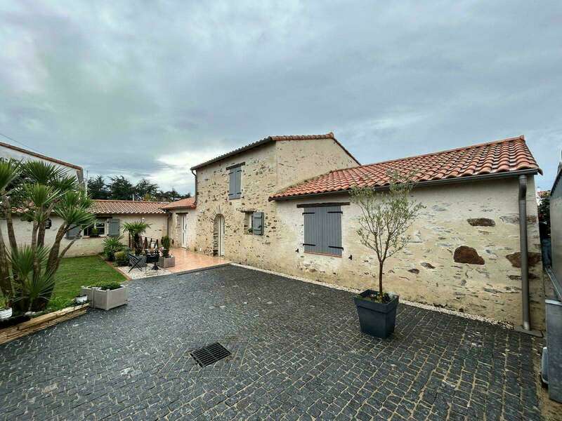 b0797332-5341-4295-b636-7d9c14ad9e7f