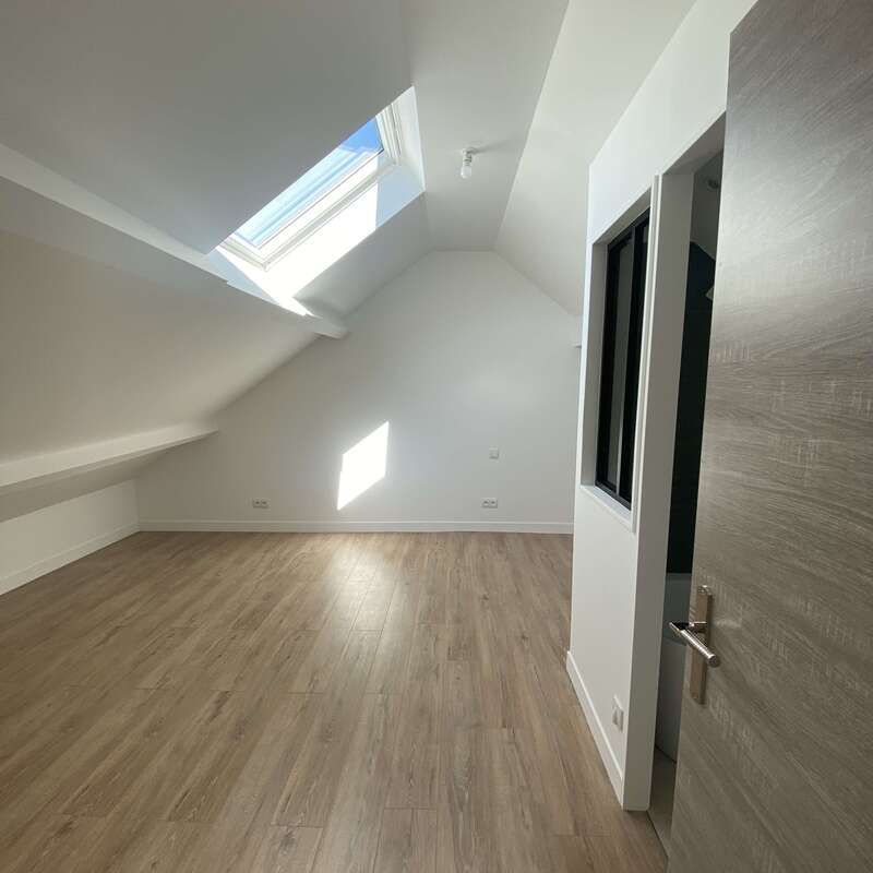 Aménagement des combles à Varennes-Jarcy (91) par VRJ
