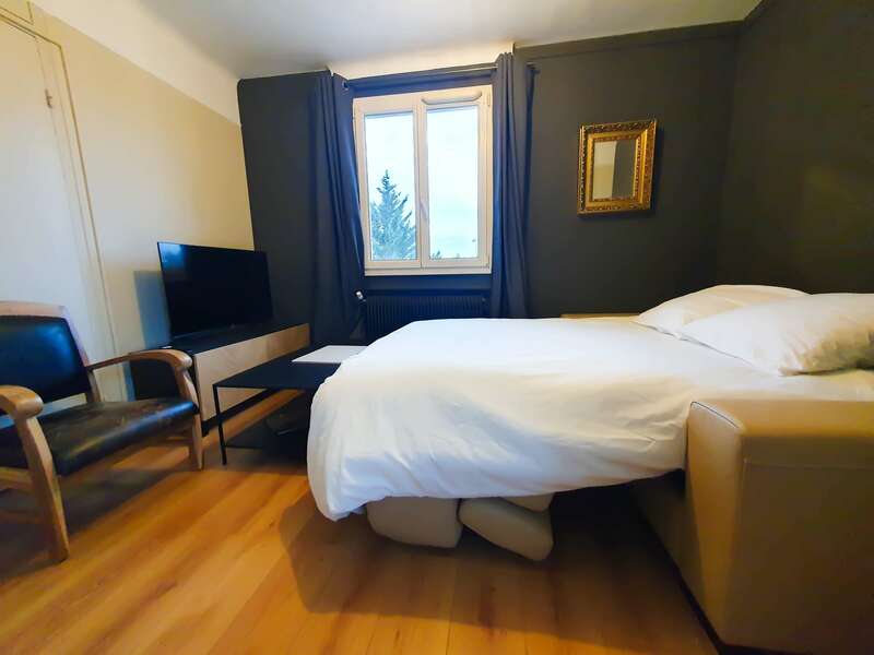 EXIGEHOME - Magnifique T3 à 10 km de Paris Porte de St Cloud