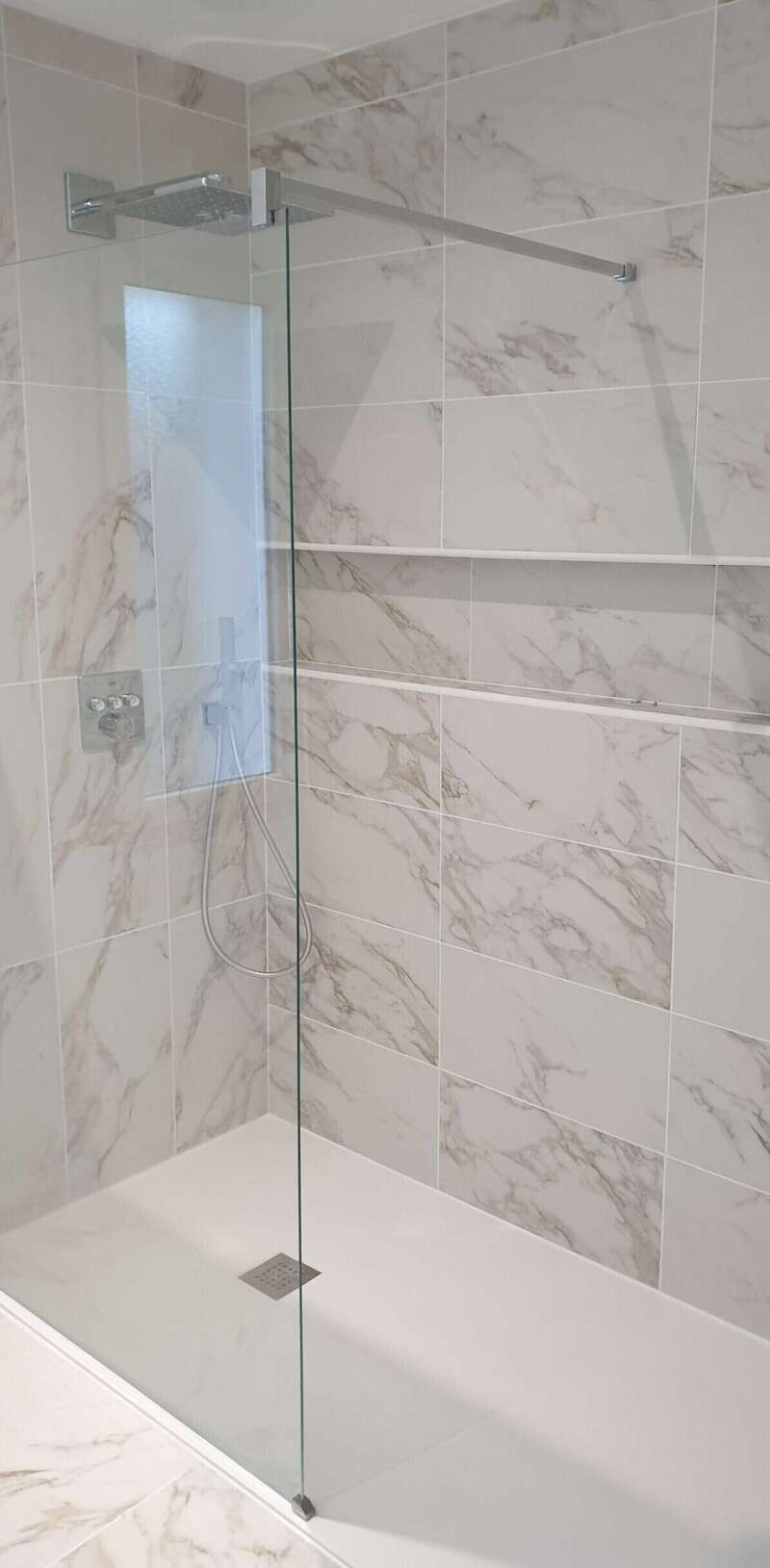 sdb_imitation_marbre_2024_4