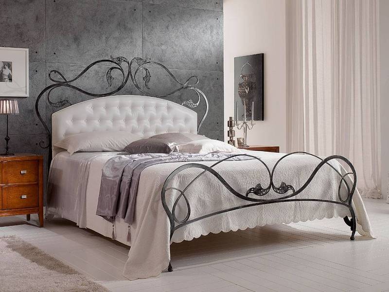 infabbrica-ethos-wrought-iron-bed-with-tufted-headboard.jpeg