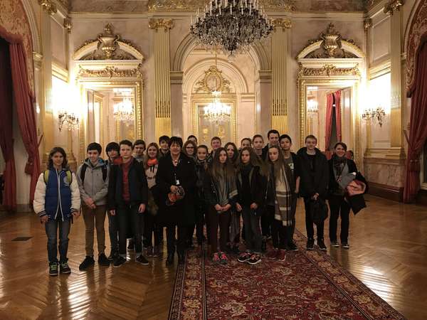 Visite de l'Assemblée nationale avec une classe du collège Romain Rolland de Pontivy