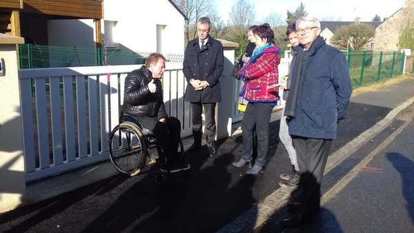 Lutte contre le handicap : les bonnes idées du maire de Langoëlan, Yann Jondot