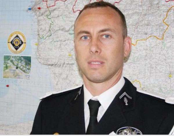 Hommage au lieutenant-colonel Arnaud BELTRAME