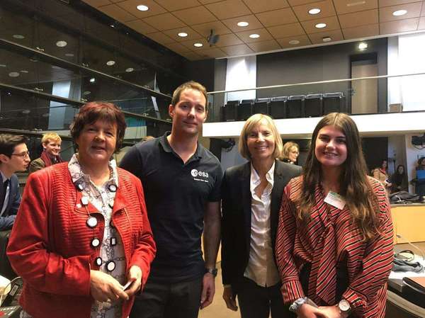 Table-ronde sur l'Espace et ses enjeux stratégiques