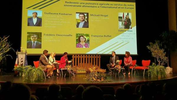  Sommet de la souveraineté alimentaire : 400 personnes à Pontivy