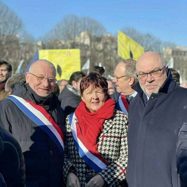 Manifestation des agriculteurs aux Invalides